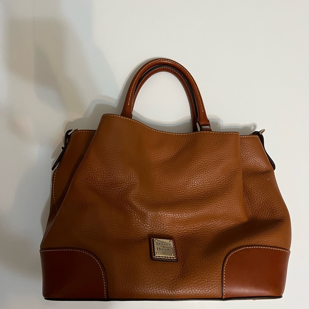 Dooney & Bourke Pebble Grain Brenna in Caramel